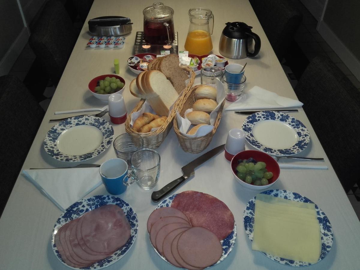 B&B Pipowagen "Het Wellnesst" Op Wellness Camping En B&B Stoltenborg Meddo Екстер'єр фото