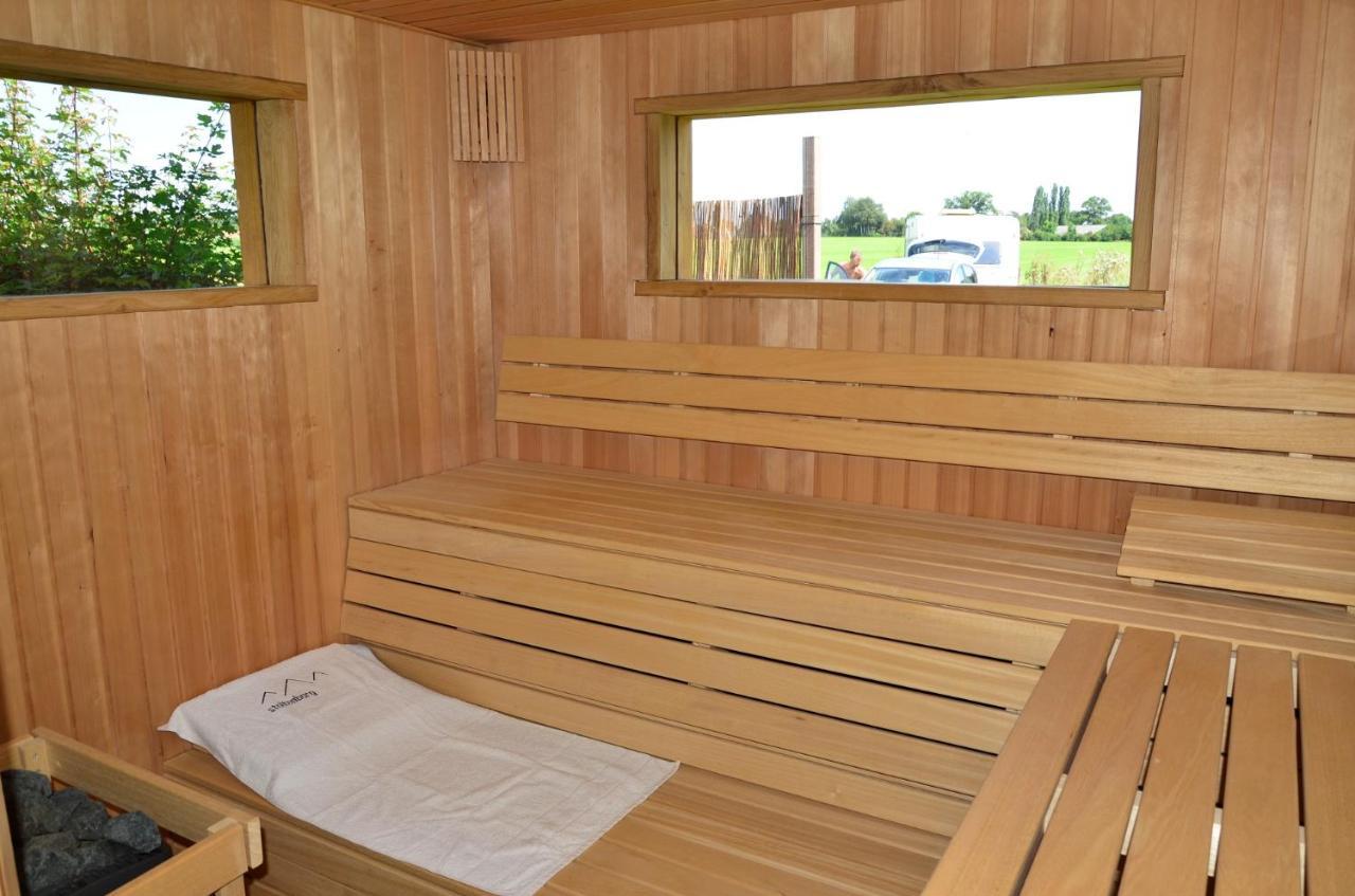 B&B Pipowagen "Het Wellnesst" Op Wellness Camping En B&B Stoltenborg Meddo Екстер'єр фото