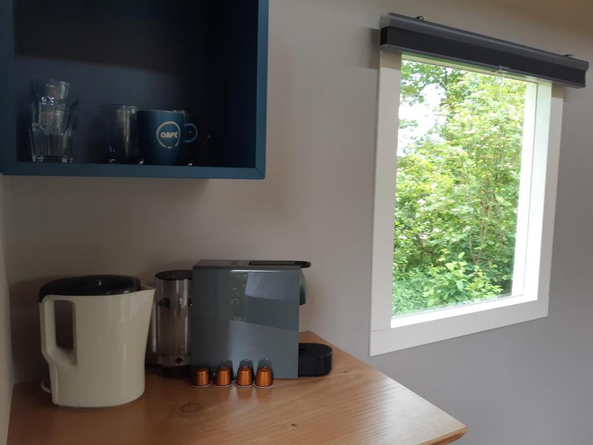 B&B Pipowagen "Het Wellnesst" Op Wellness Camping En B&B Stoltenborg Meddo Екстер'єр фото